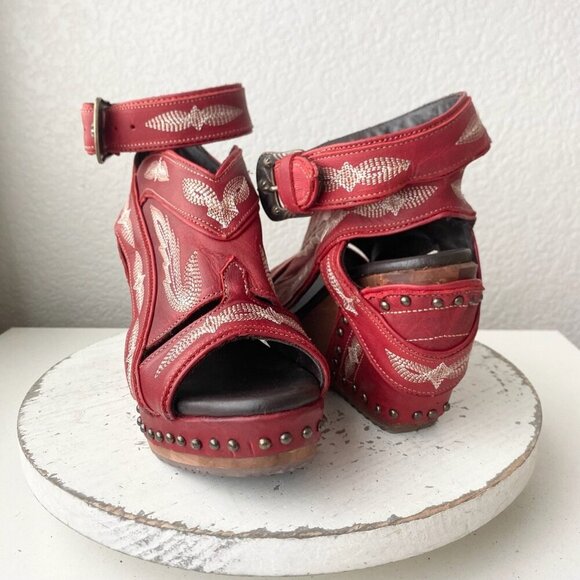Lane Boots LEXINGTON Womens Red Wedges 6 Western Sandals Cowgirl Wooden Heels - Picture 1 of 11